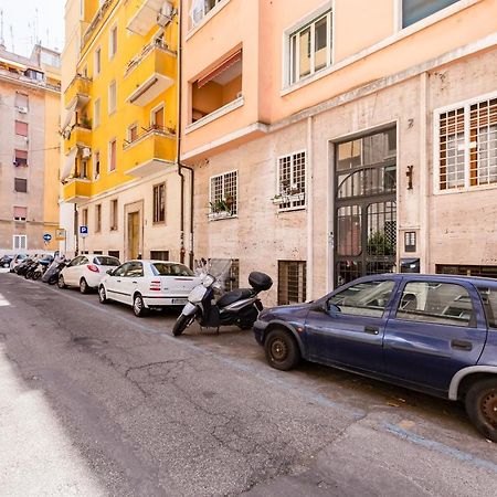 רומא Bmga L The White Crown Apartment In Testaccio מראה חיצוני תמונה
