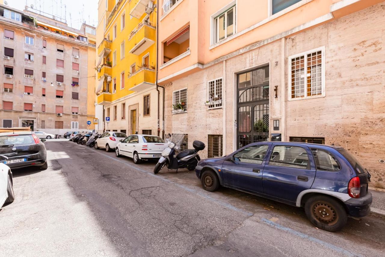 רומא Bmga L The White Crown Apartment In Testaccio מראה חיצוני תמונה