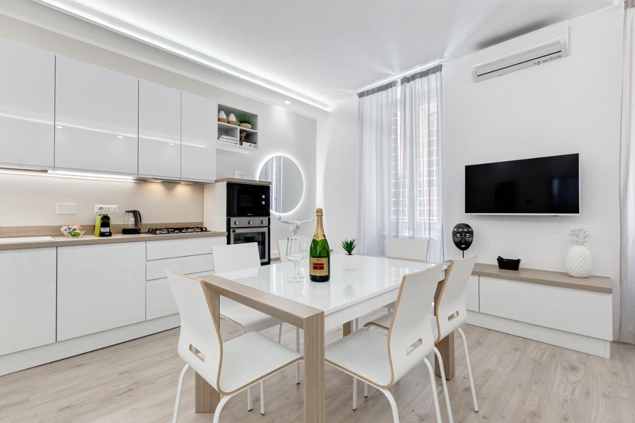 רומא Bmga L The White Crown Apartment In Testaccio מראה חיצוני תמונה