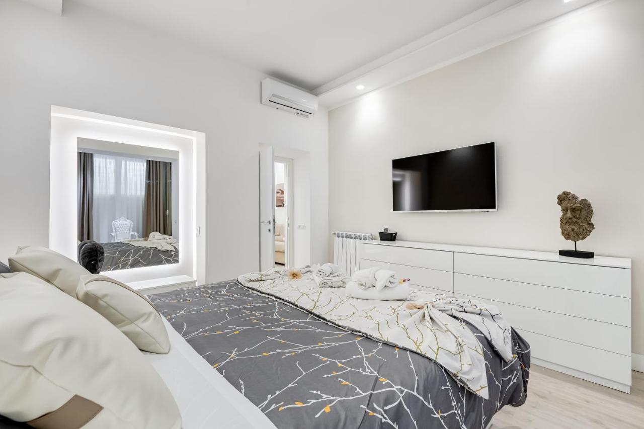 רומא Bmga L The White Crown Apartment In Testaccio מראה חיצוני תמונה