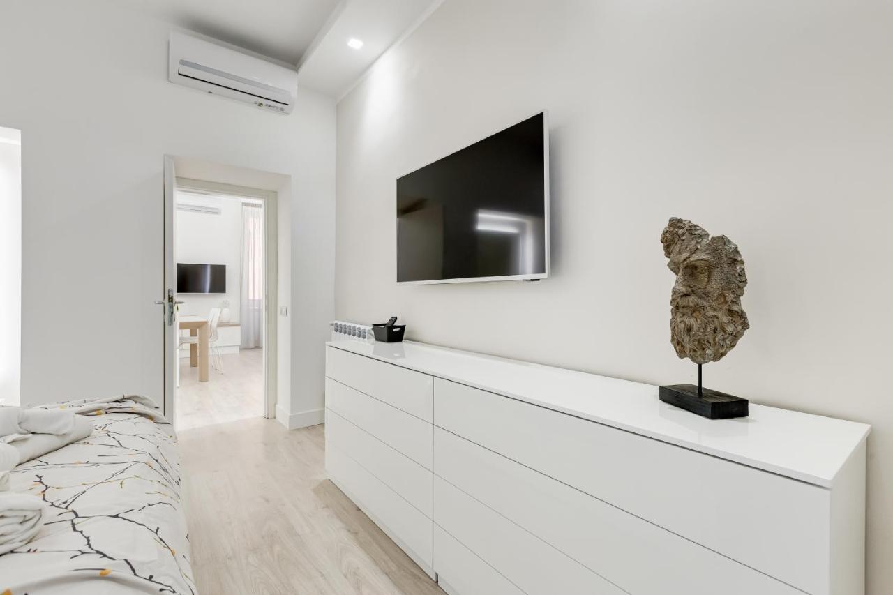 רומא Bmga L The White Crown Apartment In Testaccio מראה חיצוני תמונה